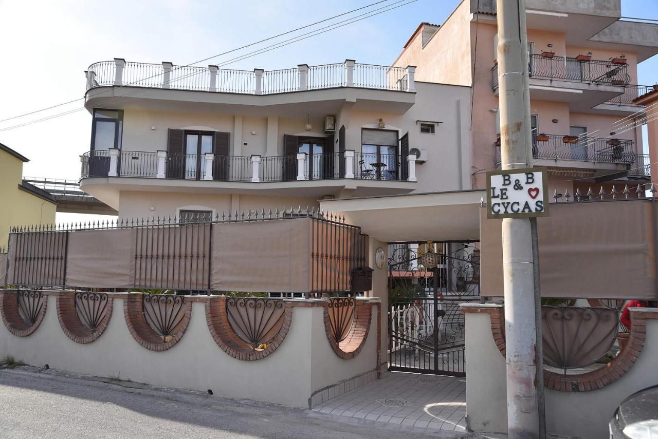 B&B Le Cycas Castellammare di Stabia Exterior foto