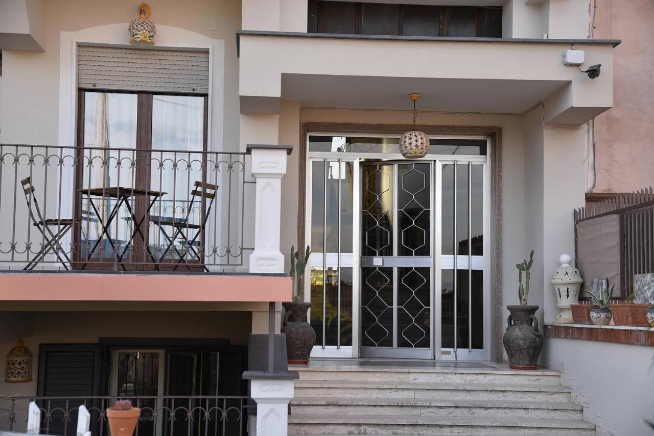 B&B Le Cycas Castellammare di Stabia Exterior foto