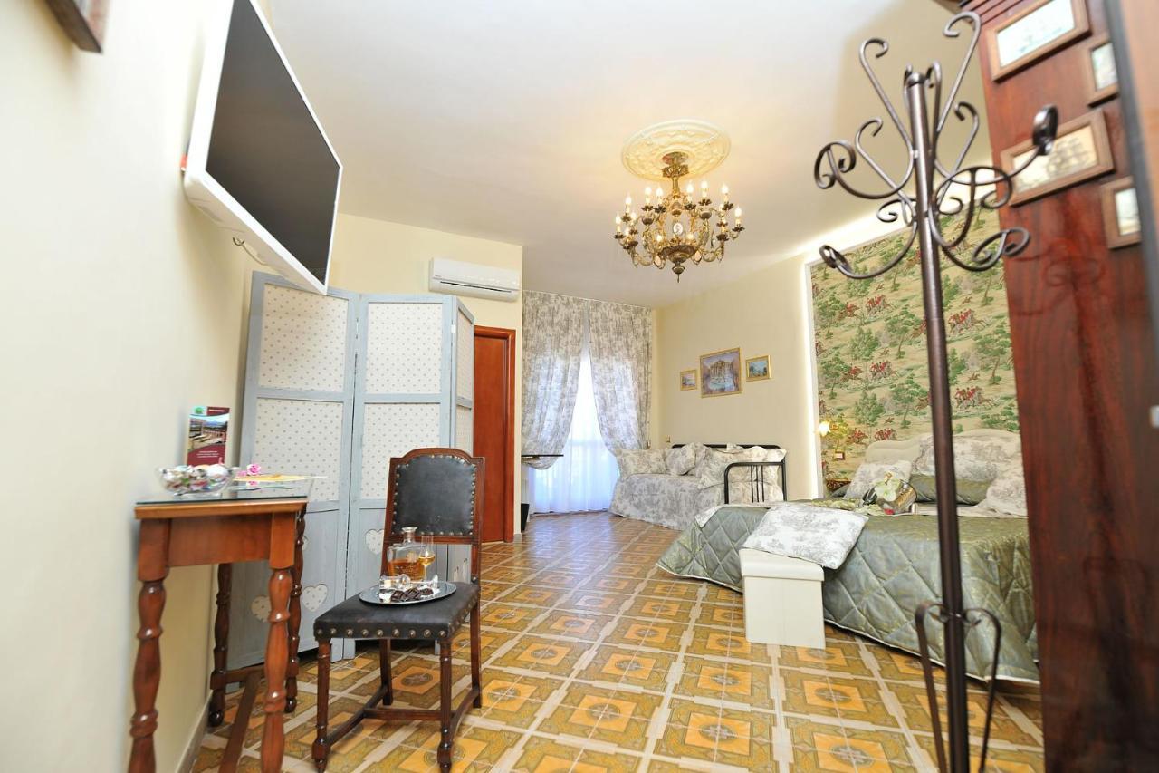 B&B Le Cycas Castellammare di Stabia Exterior foto